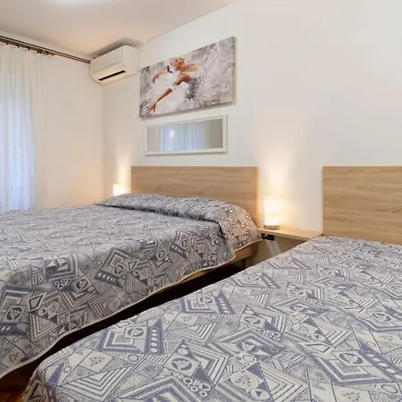 Appartement Erin By Rent Istria